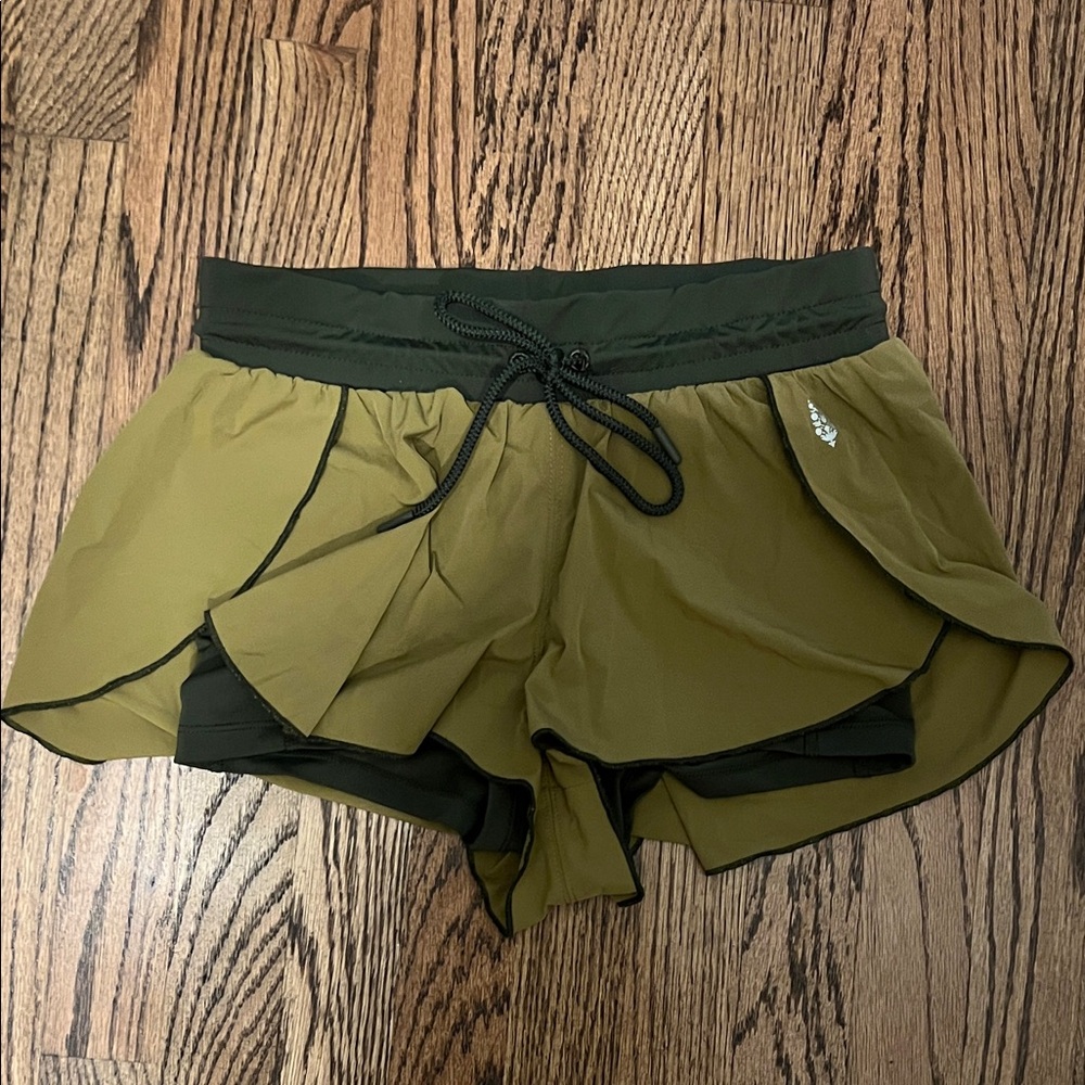 Free People Movement shorts XS